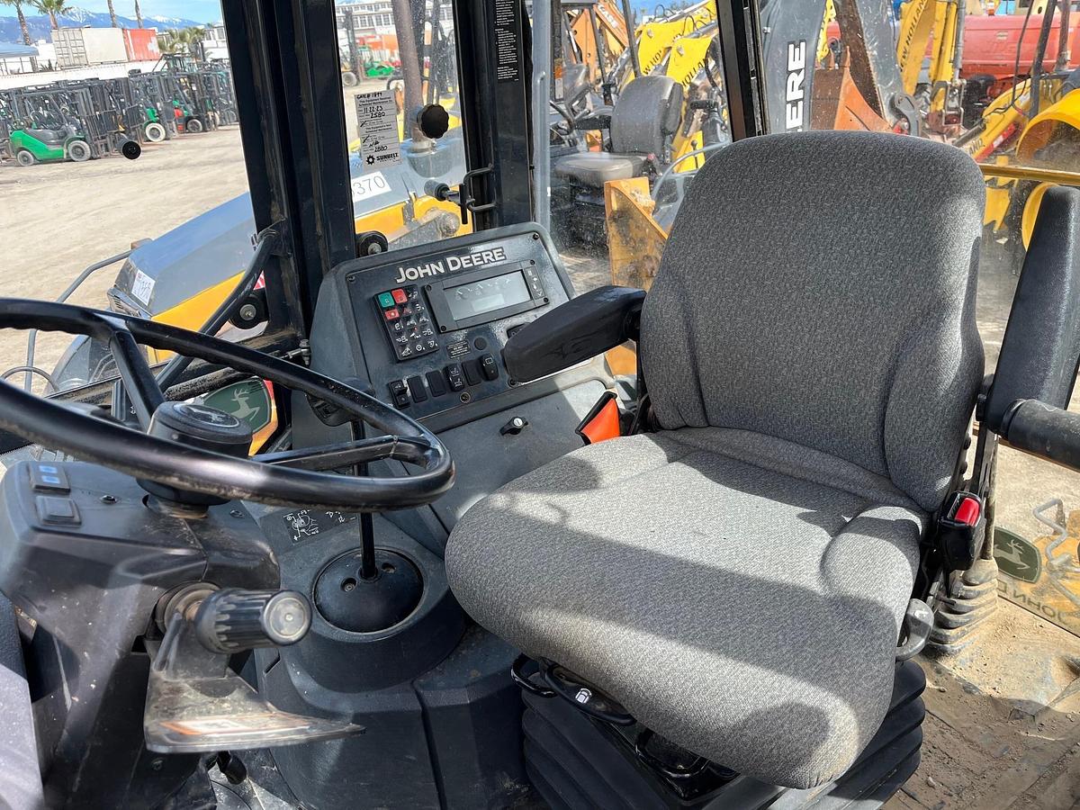 Used 2019 DEERE 410L
