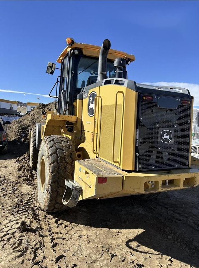 Used 2020 DEERE 624L
