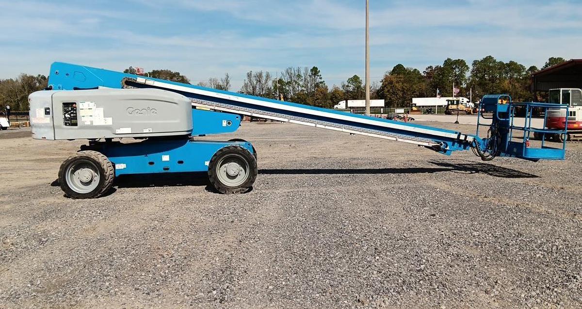 Used 2014 GENIE S80X