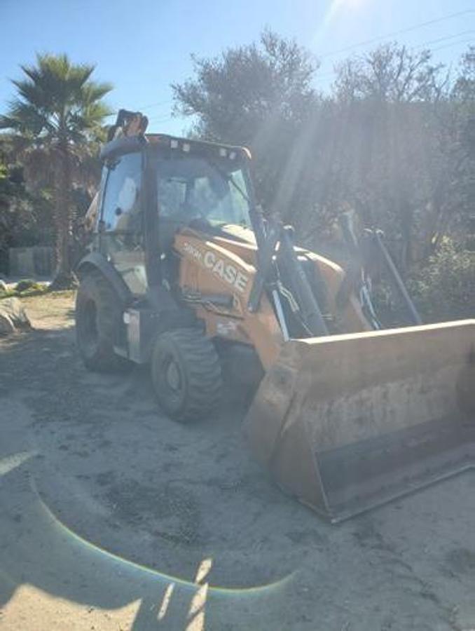 Used 2017 CASE 580N EP