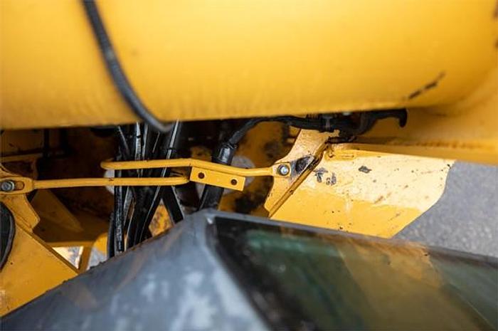 Used 2017 DEERE 544K