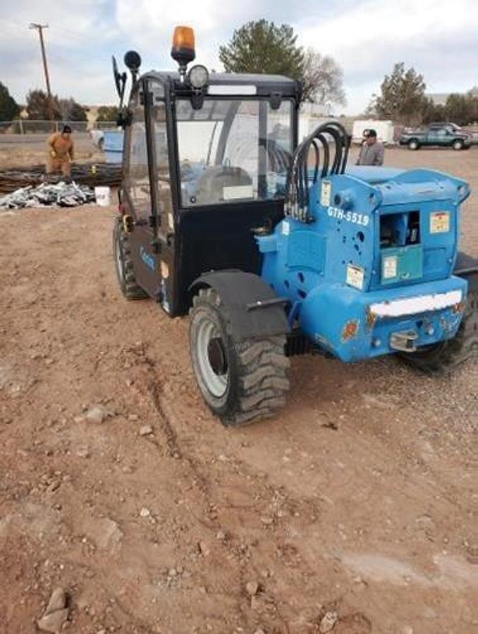 Used 2015 GENIE GTH5519