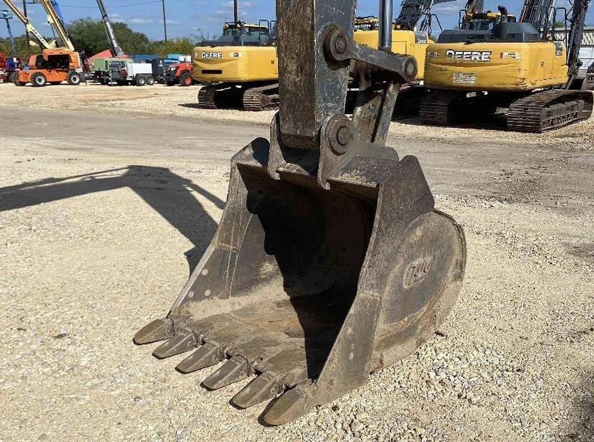 Used 2018 DEERE 210G LC