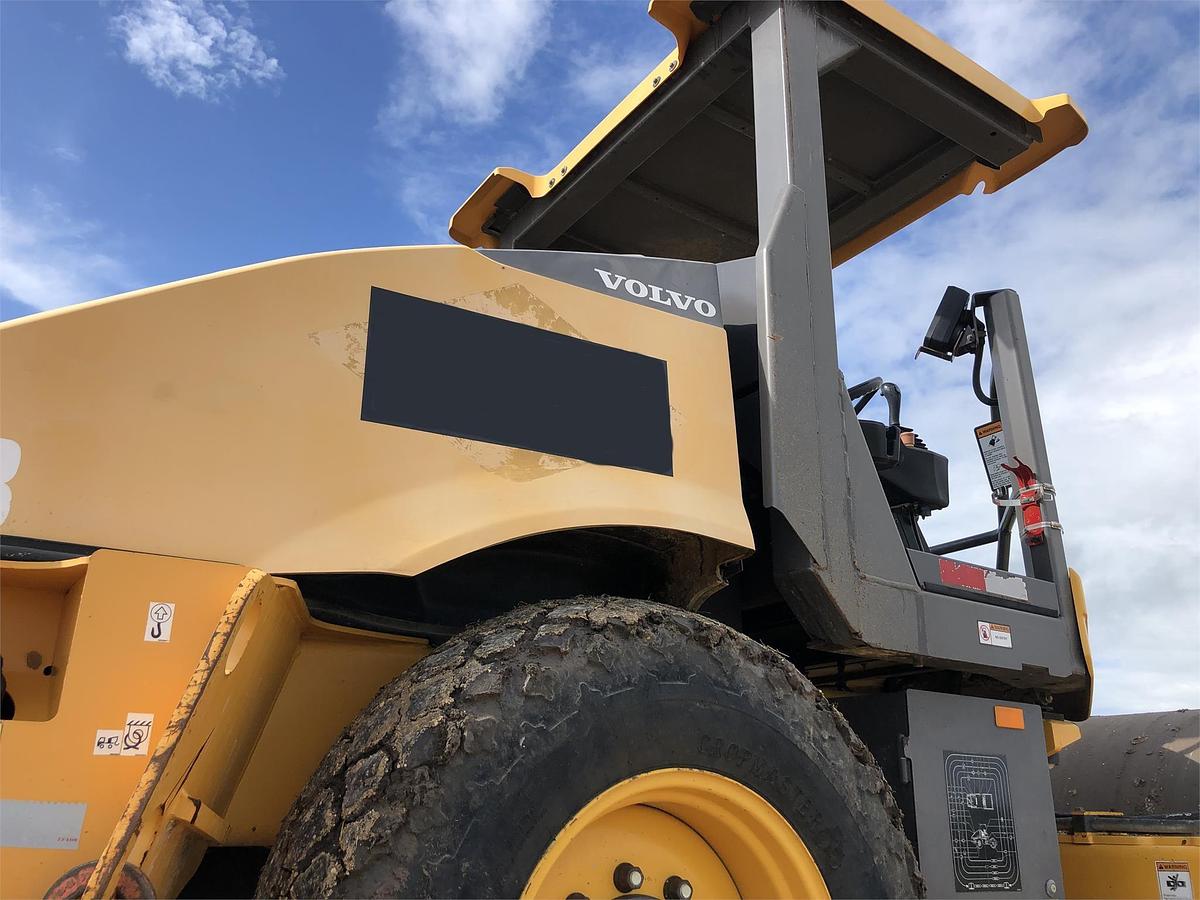 Used 2016 VOLVO SD75B