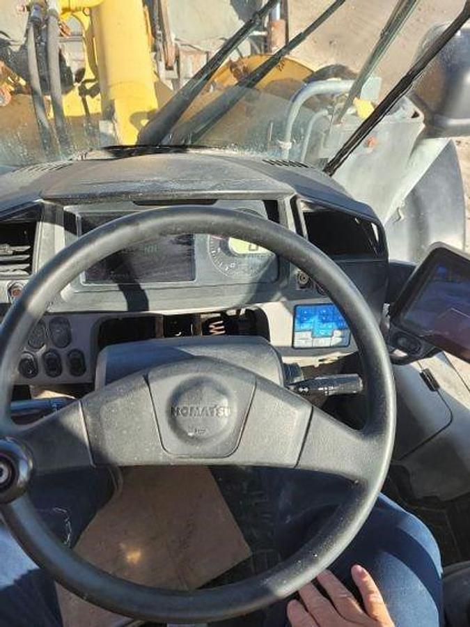 Used 2016 KOMATSU WA320-7