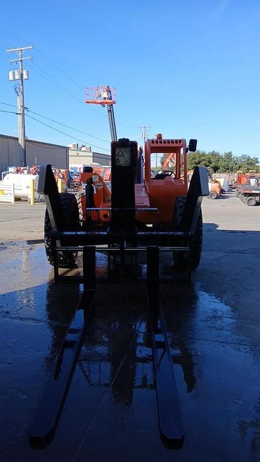 Used 2017 SKY TRAK 10054