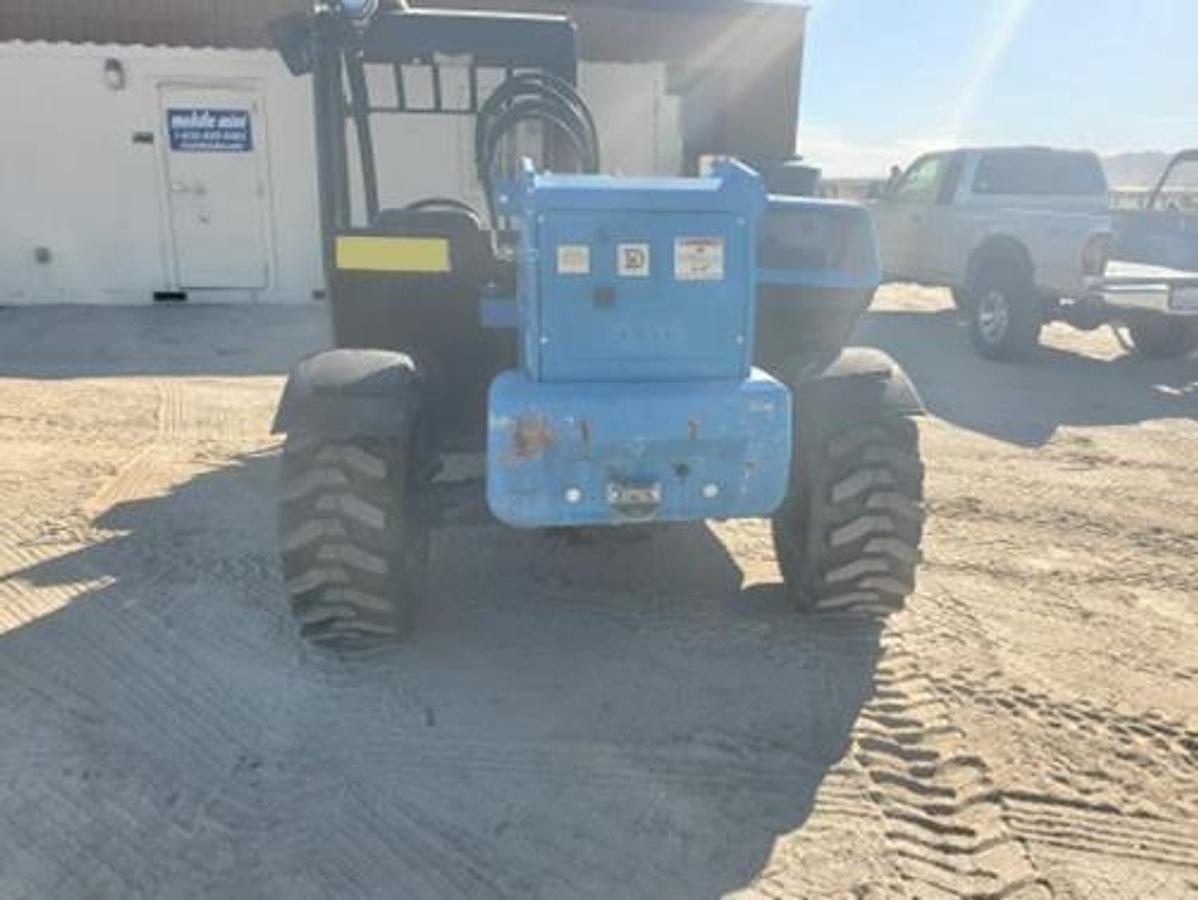 Used 2015 GENIE GTH5519