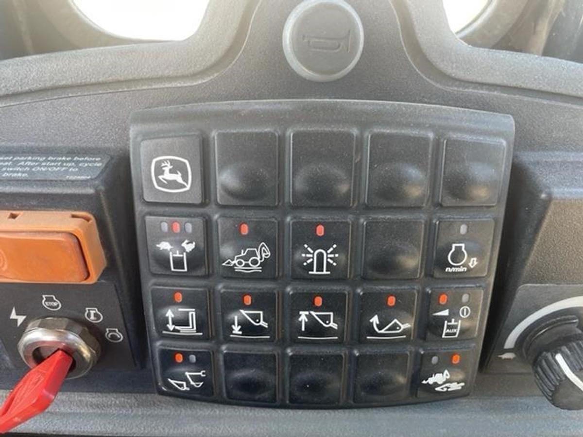 Used 2012 DEERE 410J