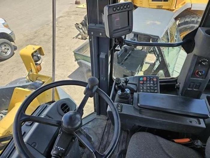 Used 2017 DEERE 544K