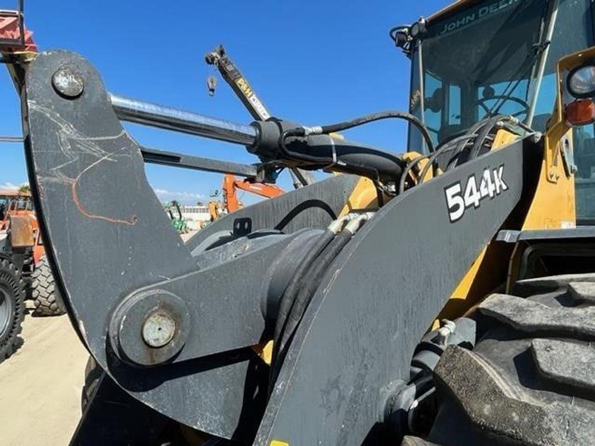 Used 2015 DEERE 544K