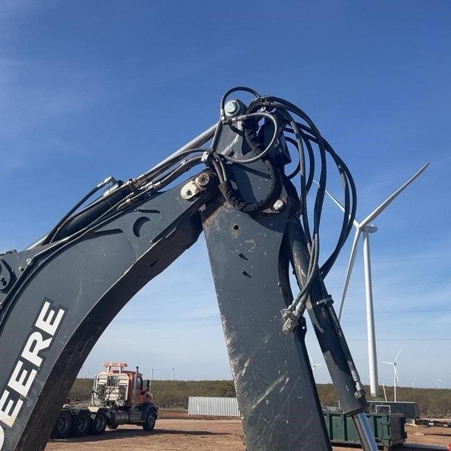 Used 2020 DEERE 410L