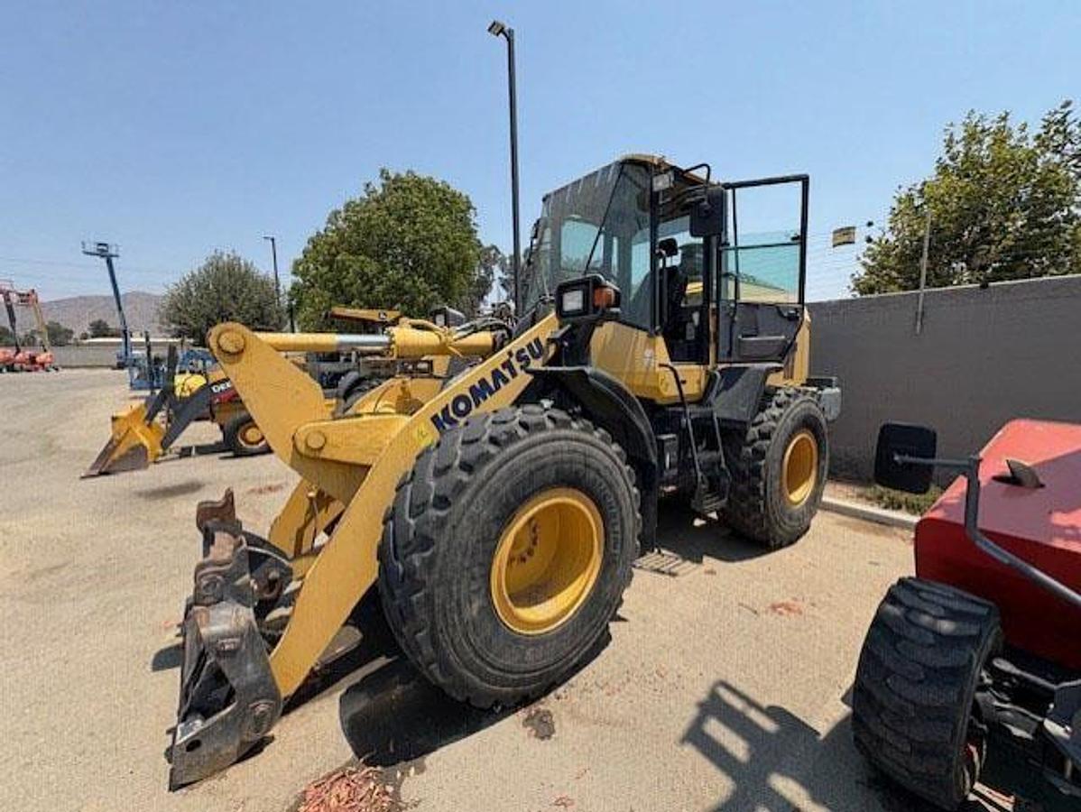 Used 2018 KOMATSU WA270-8