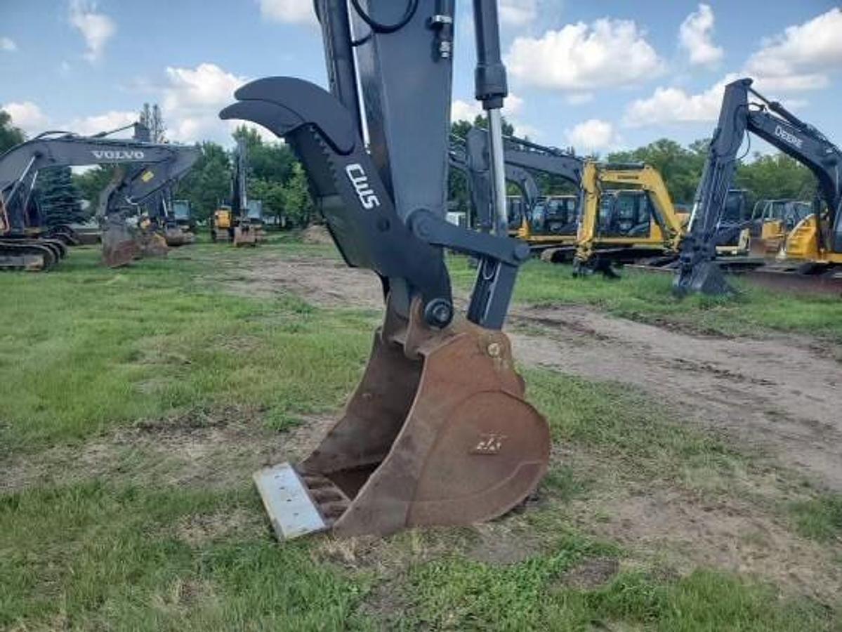 Used 2018 DEERE 210G LC