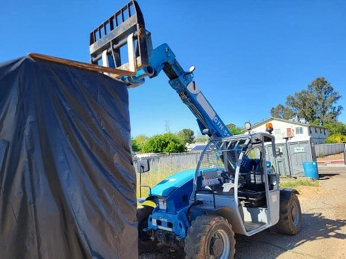 Used 2015 GENIE GTH5519