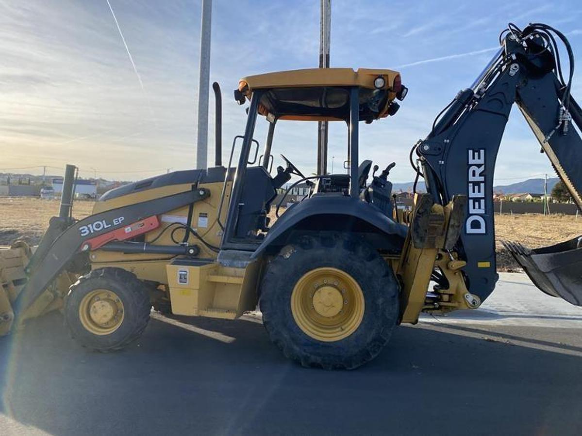 Used 2019 DEERE 310L EP