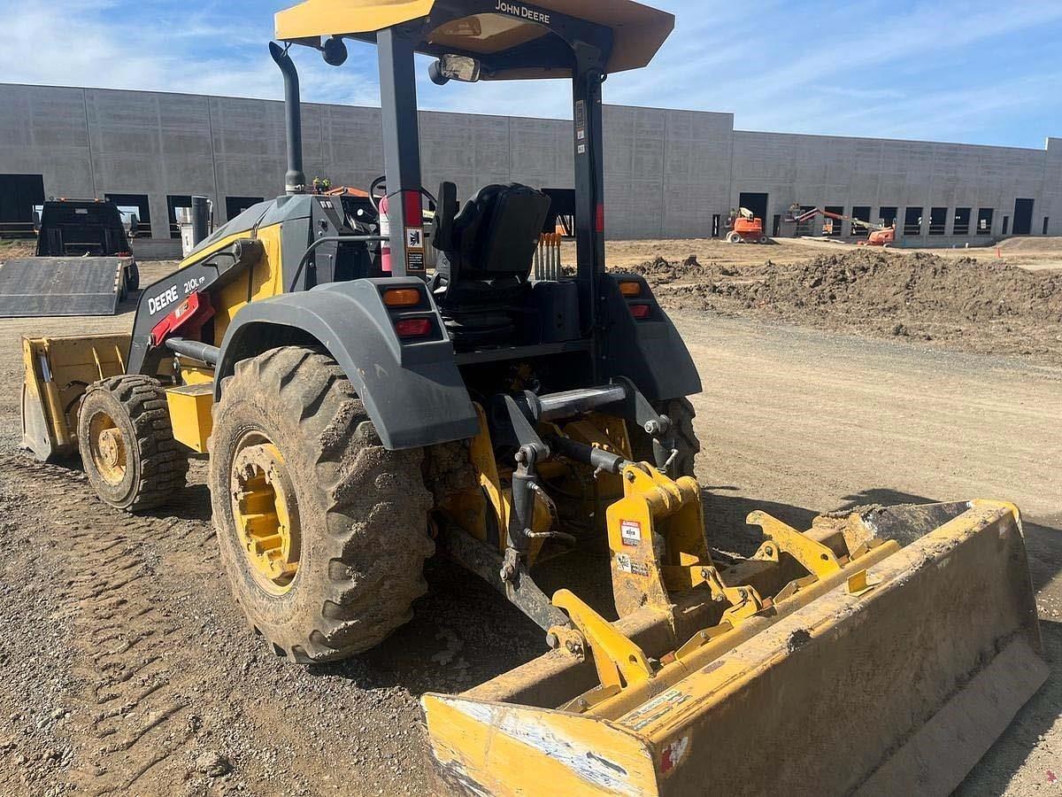 Used 2019 DEERE 210LEP
