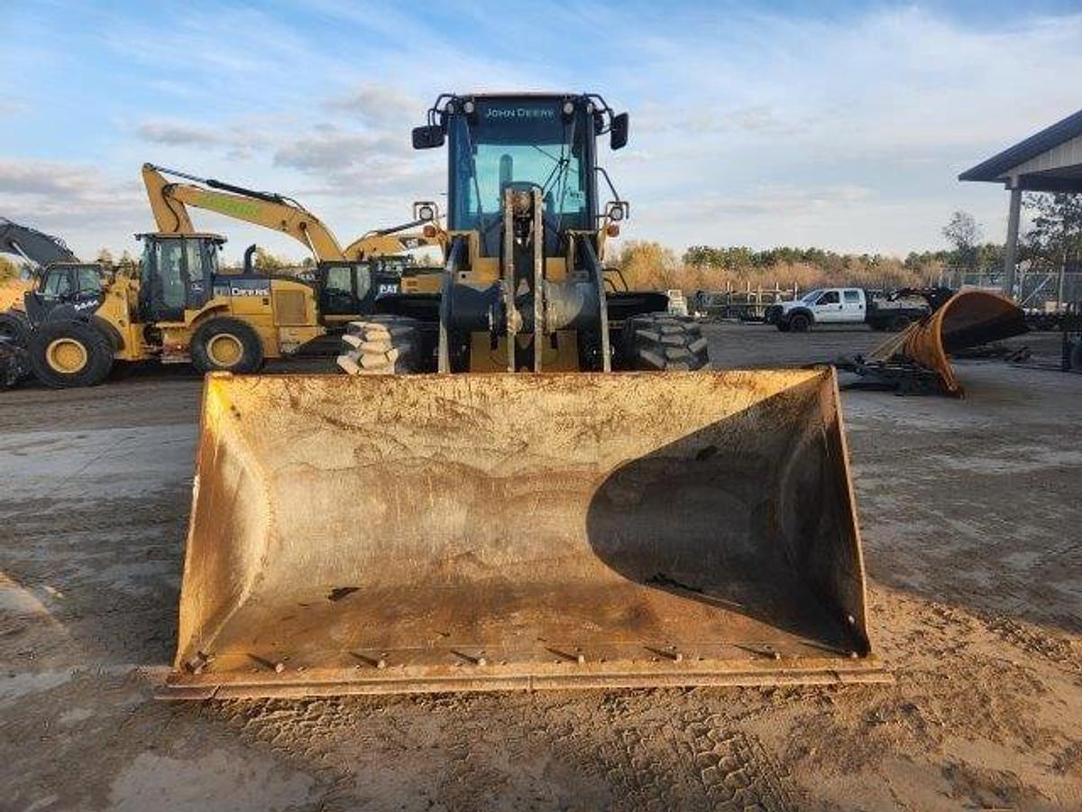 Used 2018 DEERE 544K