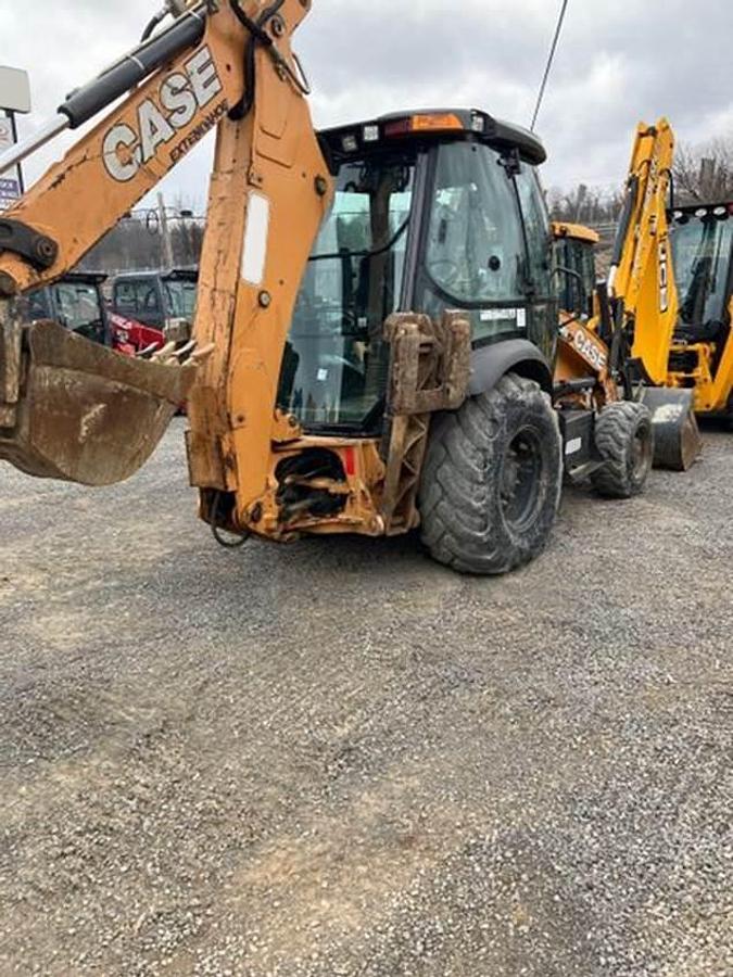 Used 2017 CASE 580N EP