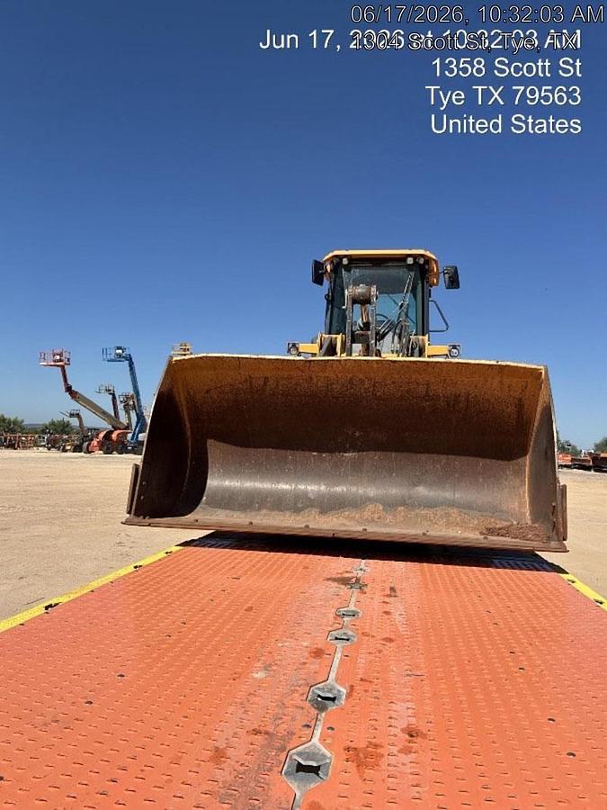 Used 2021 DEERE 624 P-TIER
