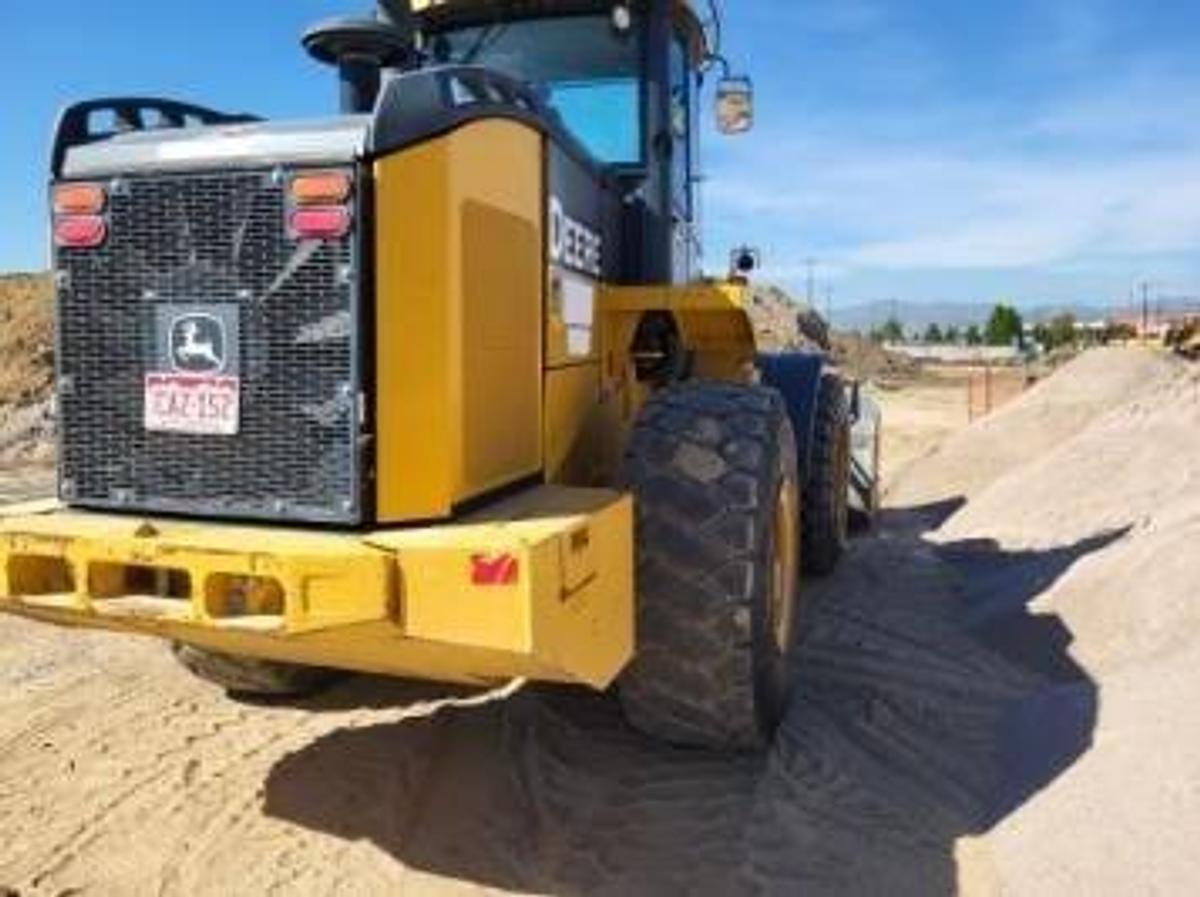 Used 2018 DEERE 644K