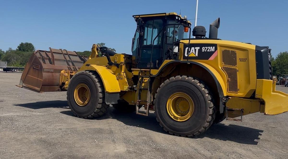 Used 2020 CATERPILLAR 972M