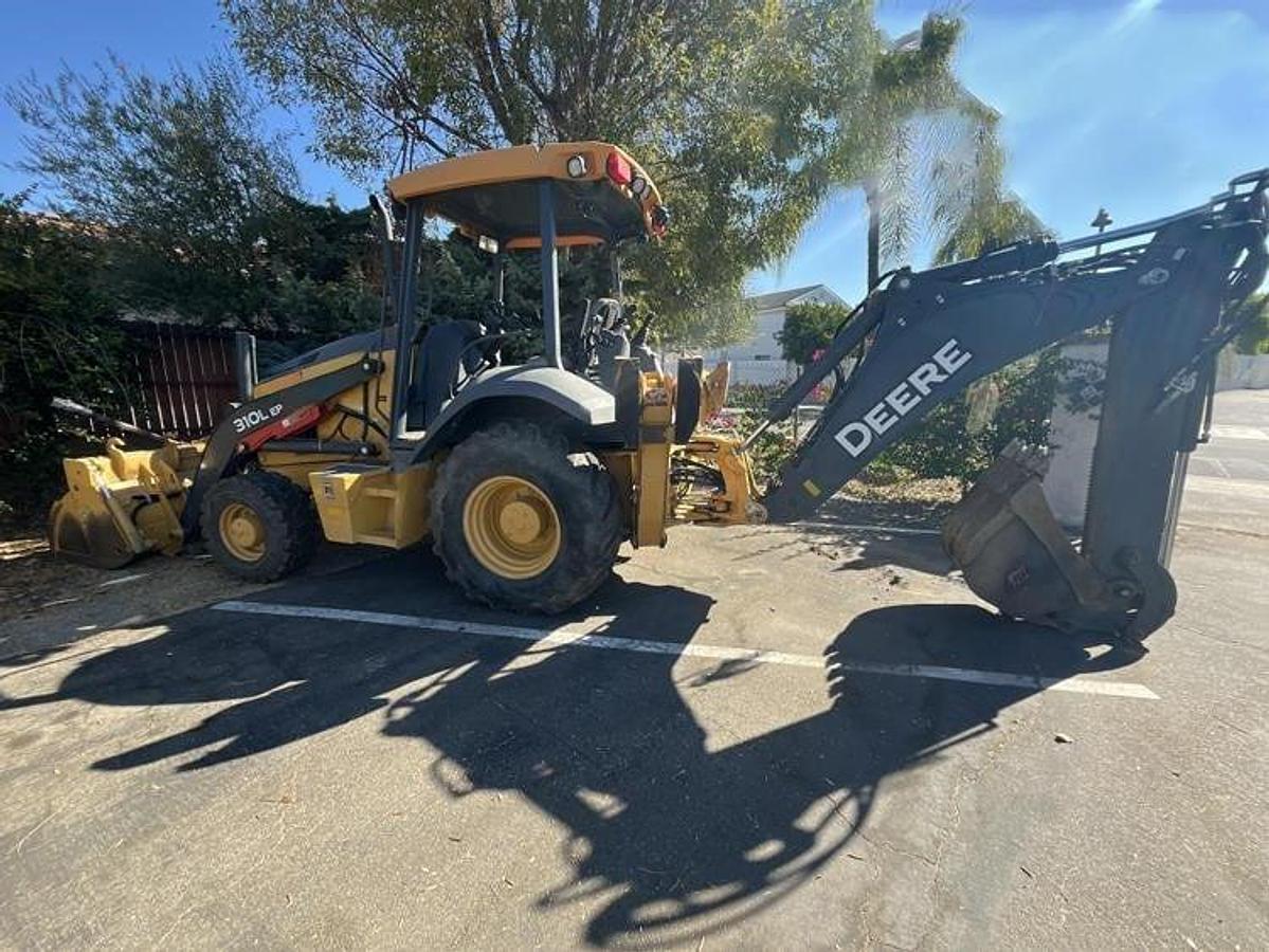 Used 2019 DEERE 310L EP