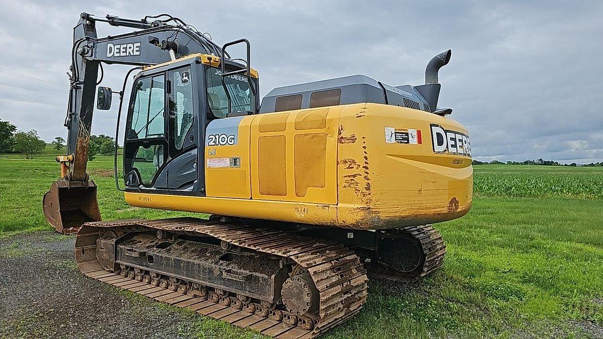 Used 2018 DEERE 210G LC