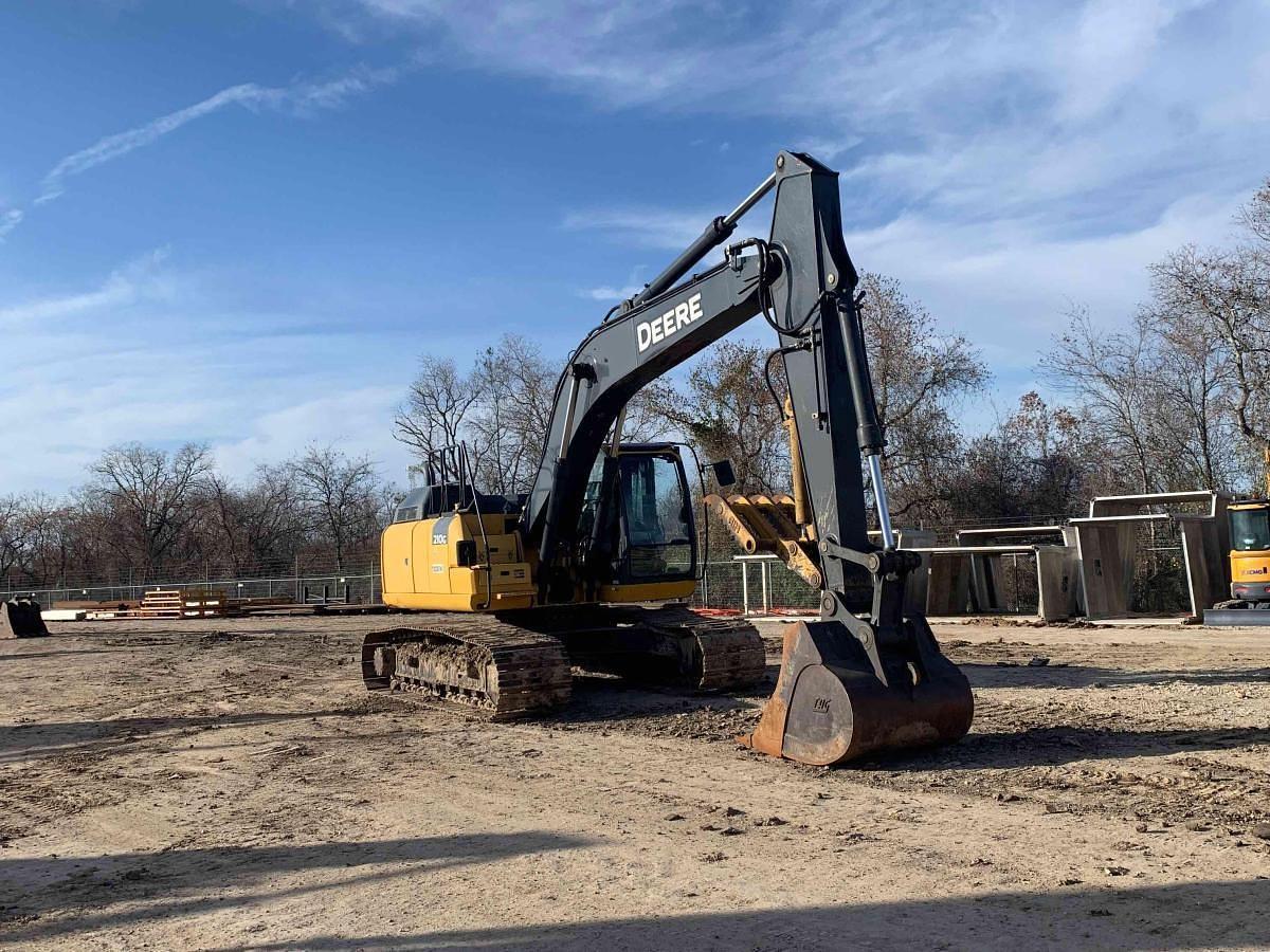 Used 2018 DEERE 210G LC