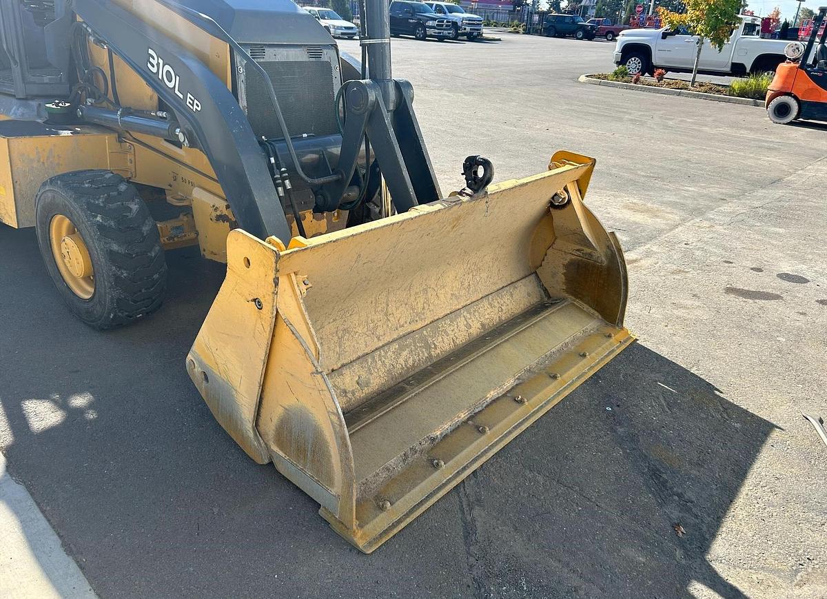 Used 2019 DEERE 310L EP