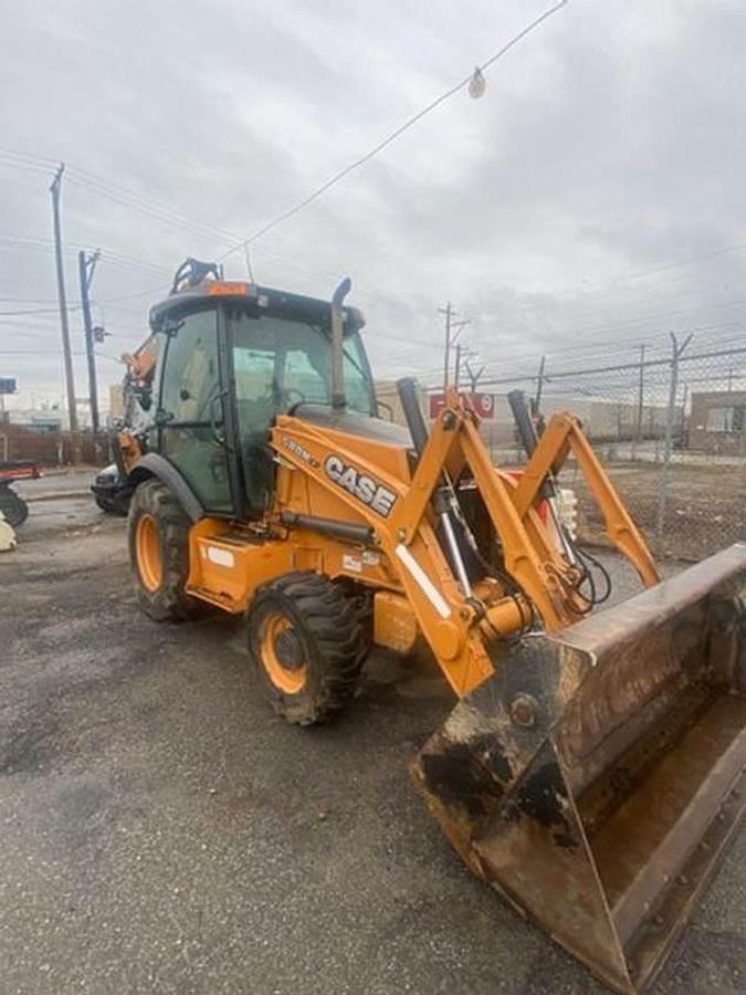Used 2017 CASE 580N EP