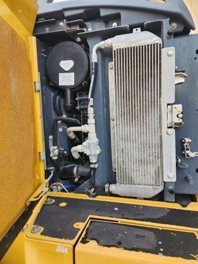 Used 2018 DEERE 544K