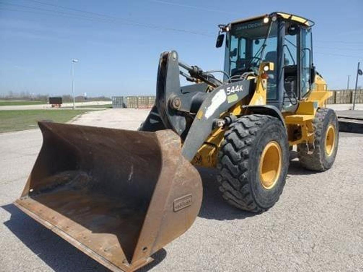 Used 2017 DEERE 544K