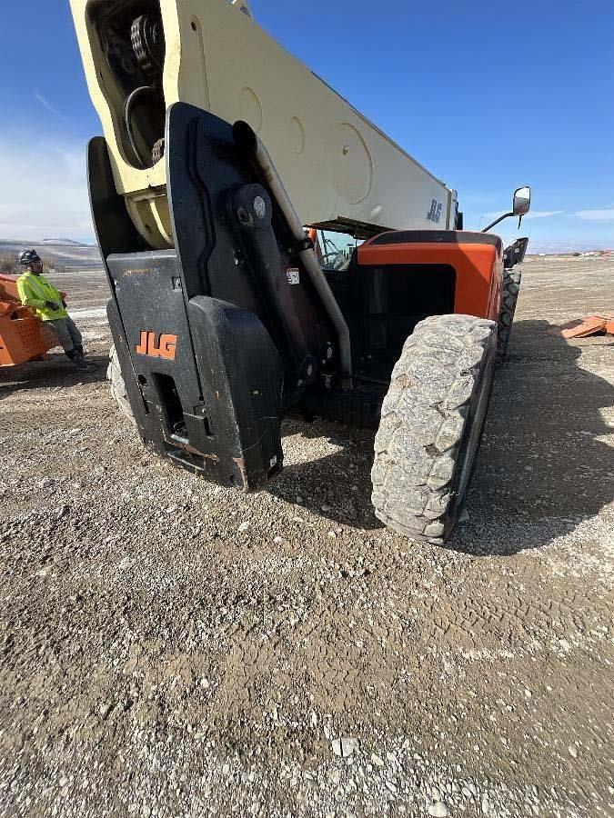 Used 2018 JLG 1055