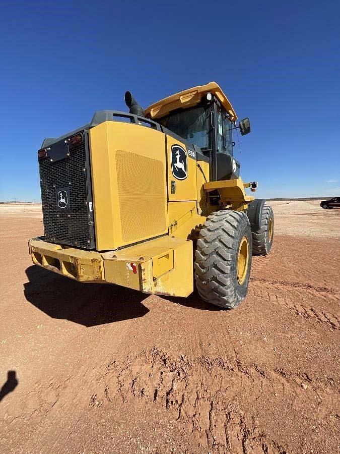 Used 2019 DEERE 624L