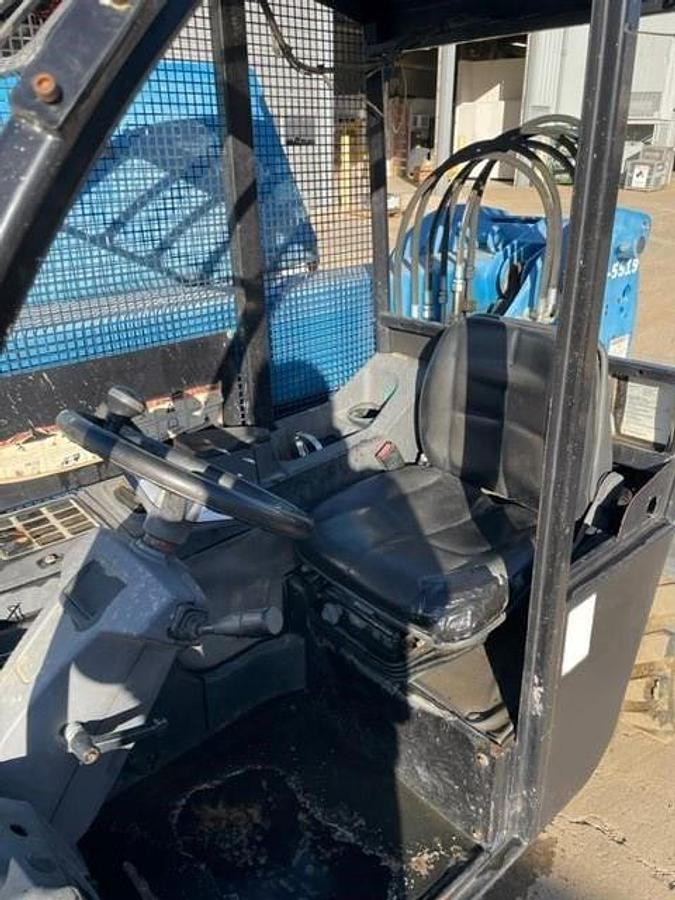 Used 2015 GENIE GTH5519