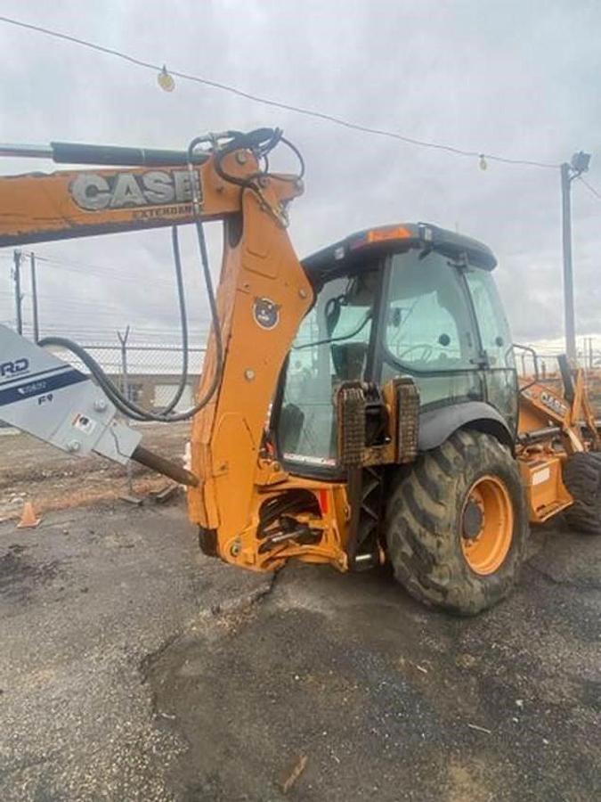 Used 2017 CASE 580N EP