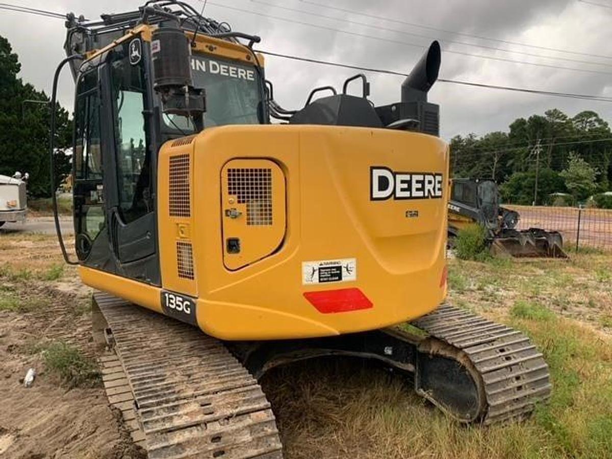 Used 2018 DEERE 135G