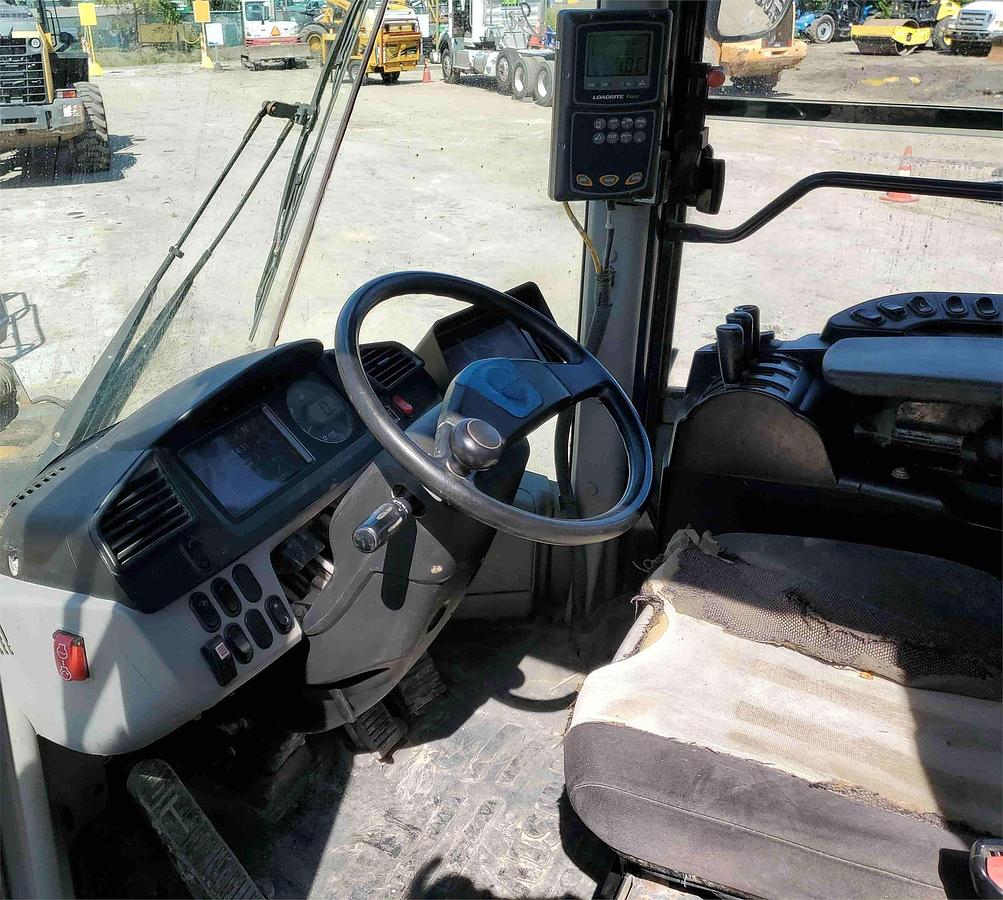 Used 2015 KOMATSU WA380-7