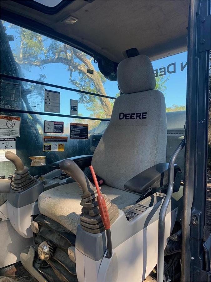 Used 2015 DEERE 130G