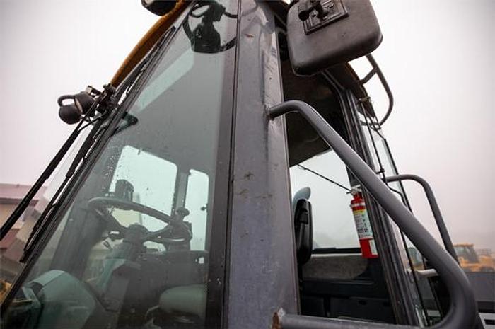 Used 2017 DEERE 544K
