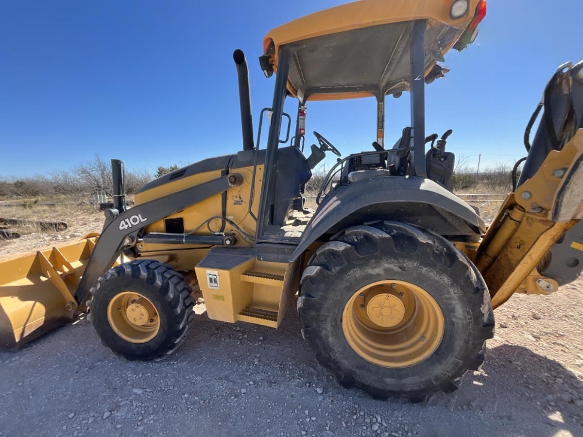 Used 2020 DEERE 410L