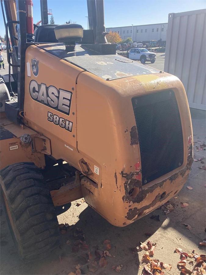 Used 2012 CASE 586H
