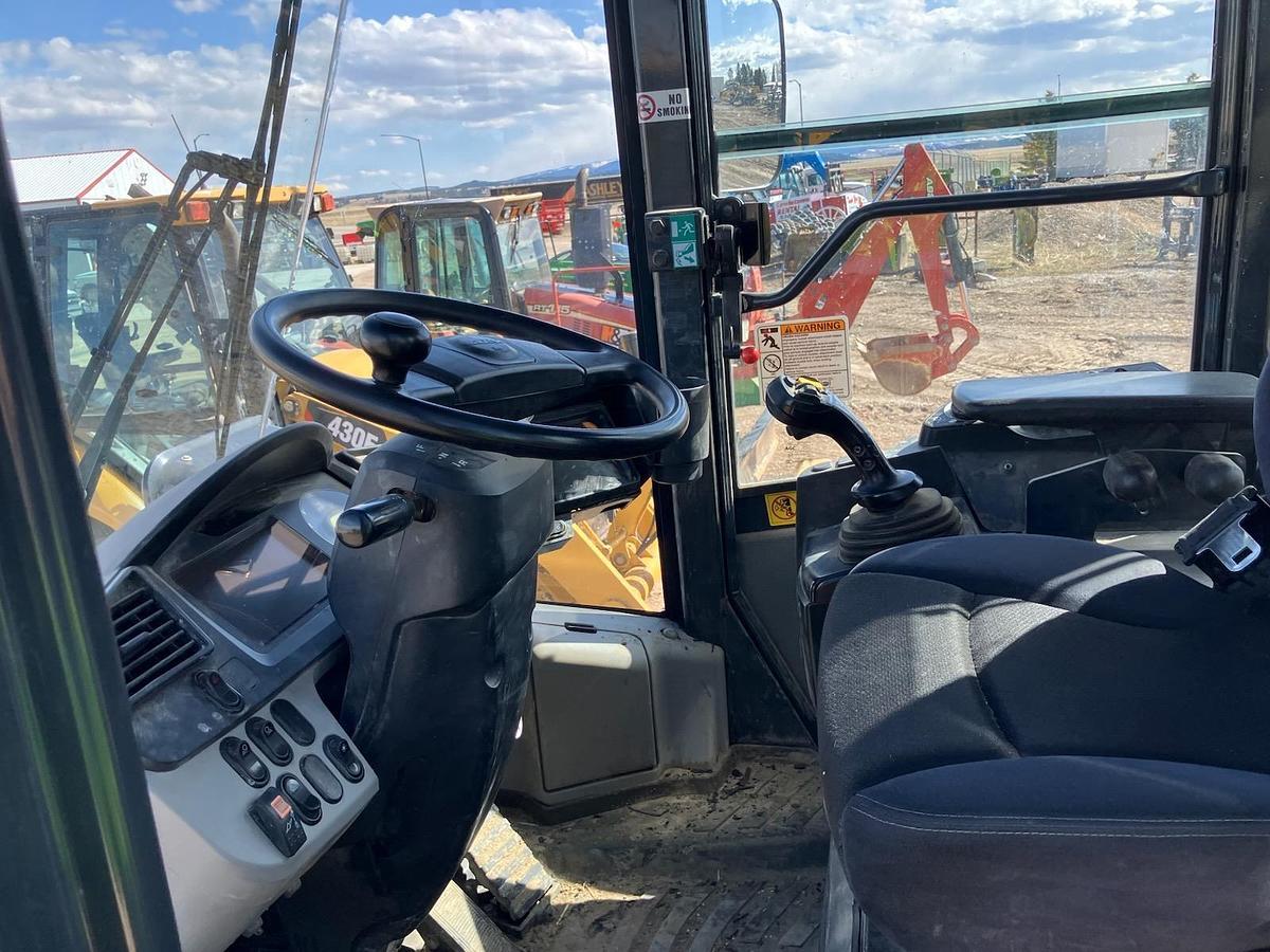 Used 2017 KOMATSU WA270-8