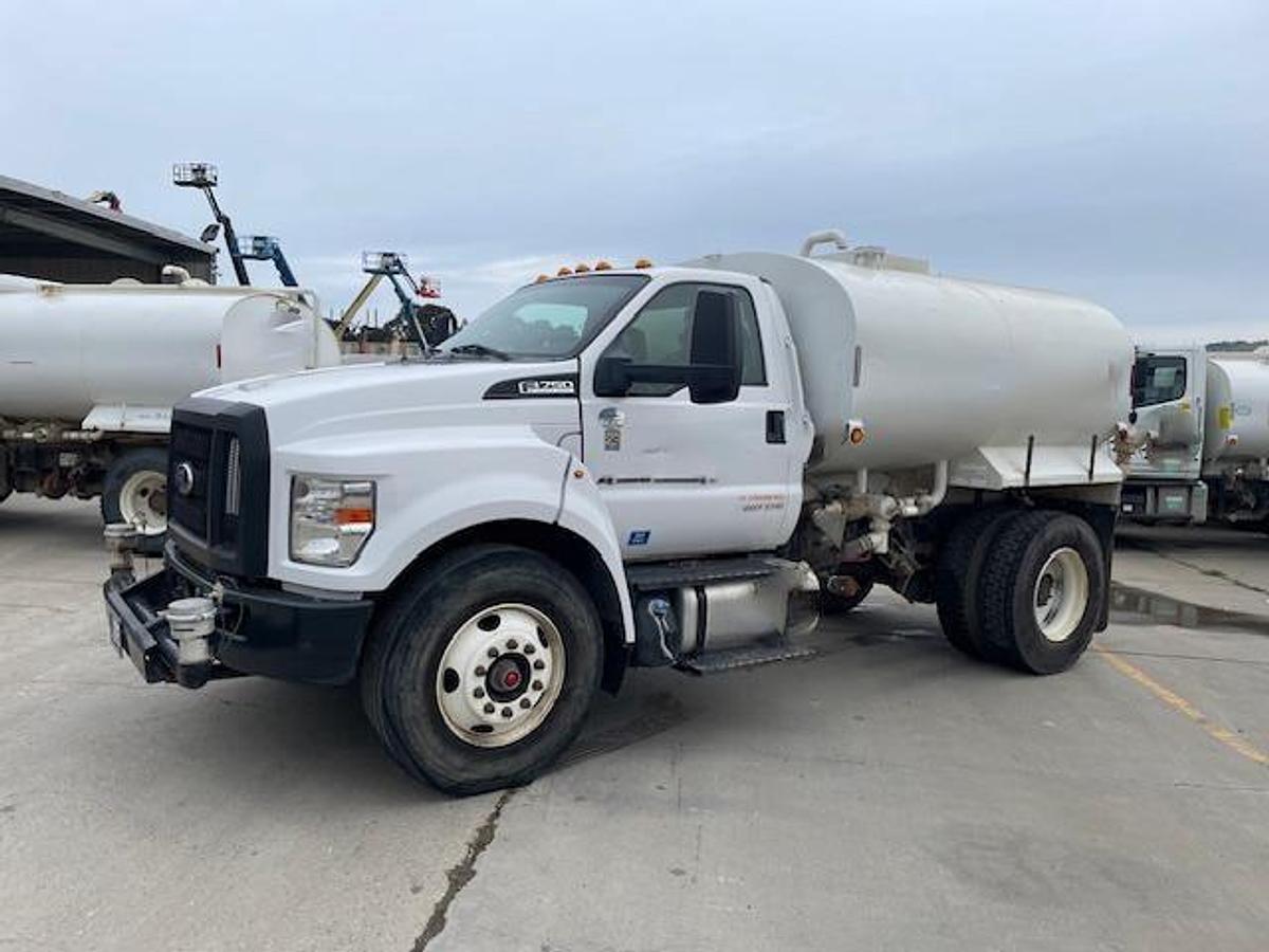 Used 2016 FORD F750 SD