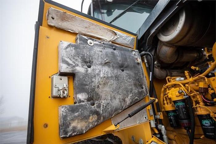 Used 2017 DEERE 544K