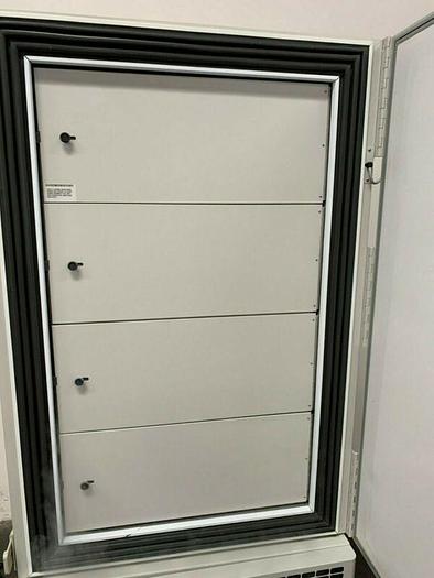 Used Thermo Scientific 5957 -86ºC Ultra Low Laboratory Freezer 23 Cu Ft 230V