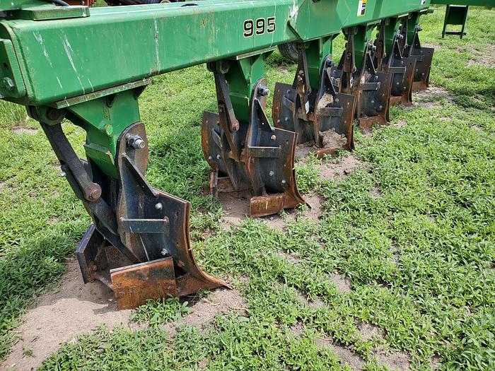 Used John Deere 995 Switch Plow - 6 Bottom
