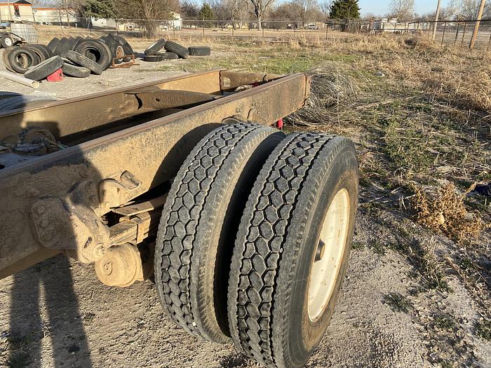 Used 2005 Freightliner Cab chassis