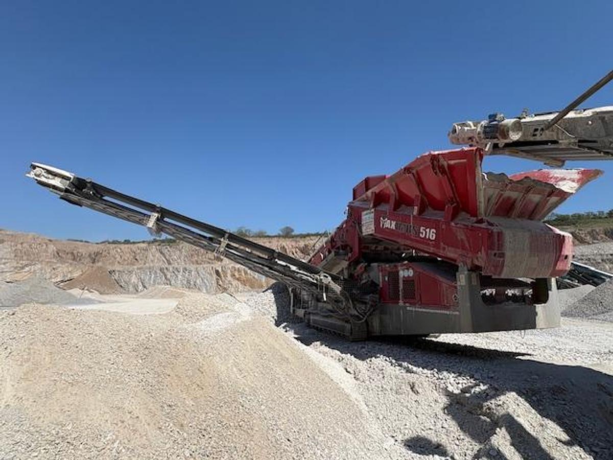 Used 2016 Maximus 516