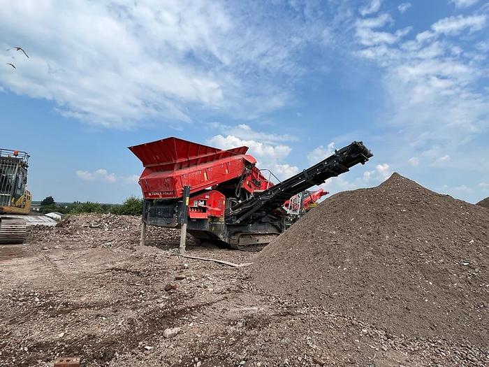 Used 2021 Terex Finlay 883+